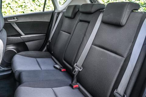 2013 Mazda 3 Sport / Axela 20S - Thumbnail