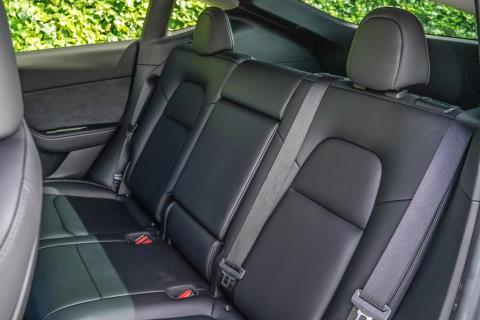 2023 Tesla Model Y RWD 60kWh - Thumbnail