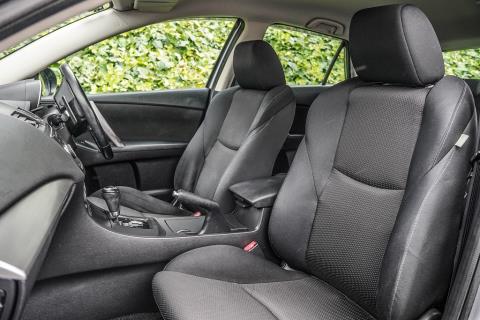 2011 Mazda Axela 20S / 3 Sport - Thumbnail