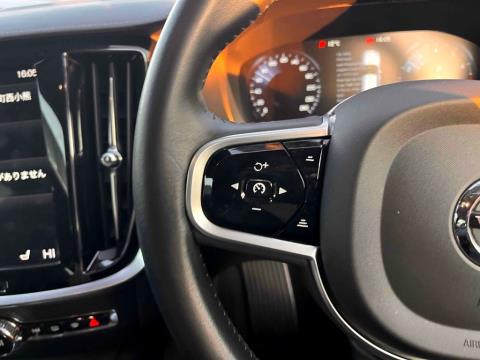 2019 Volvo V60 T5 Inscription - Thumbnail