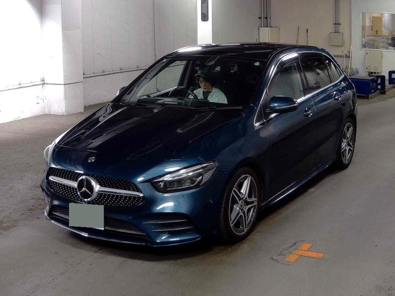 2020 Mercedes Benz B 180 AMG Line