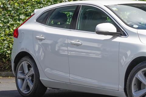 2013 Volvo V40 T4 Se - Thumbnail