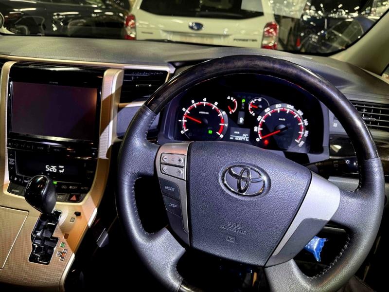 2013 Toyota Alphard / Vellfire 240S