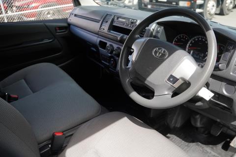 2020 Toyota Hiace ZL 5 Door - Thumbnail