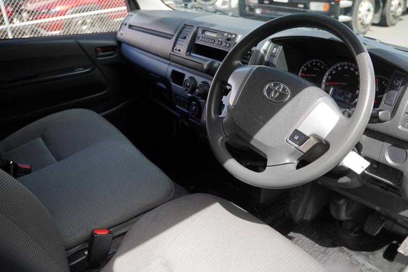 2020 Toyota Hiace ZL 5 Door