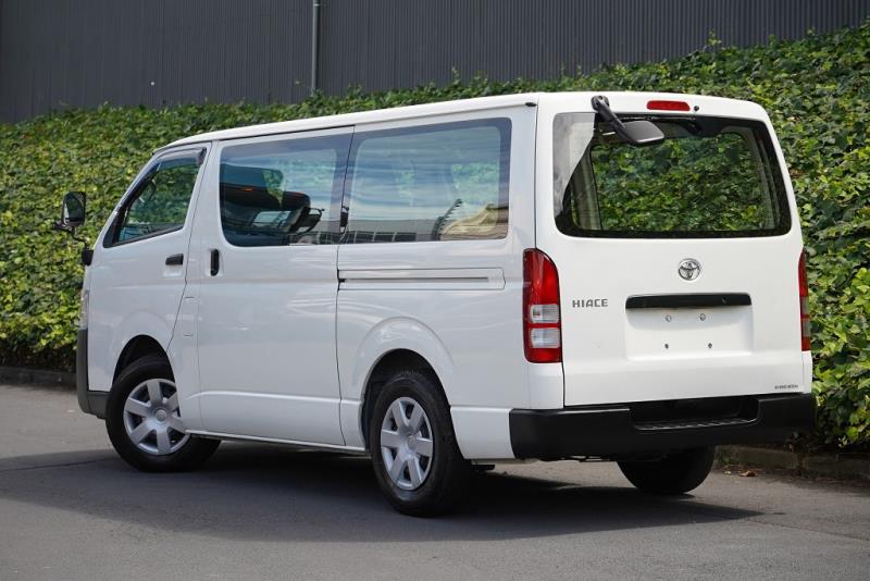 2020 Toyota Hiace ZL 5 Door