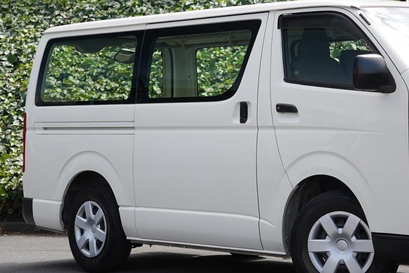 2020 Toyota Hiace ZL 5 Door