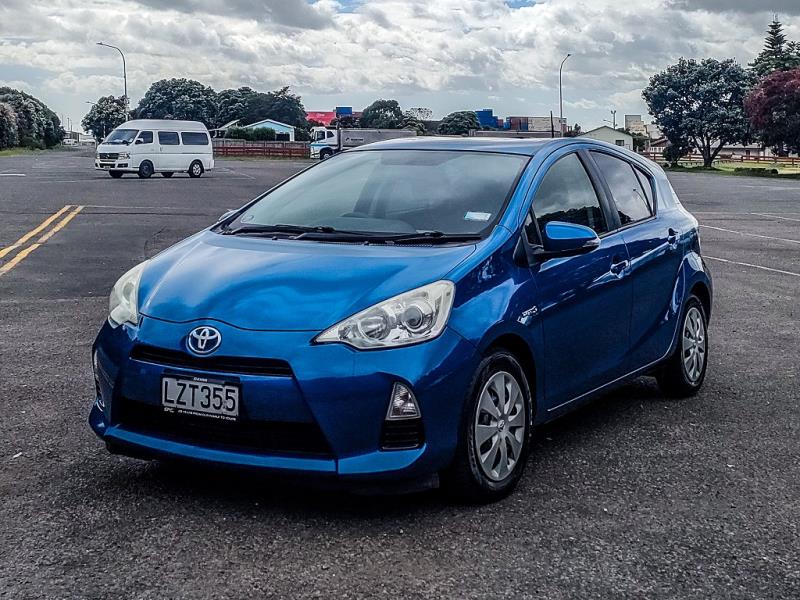 2012 Toyota Aqua Hybrid