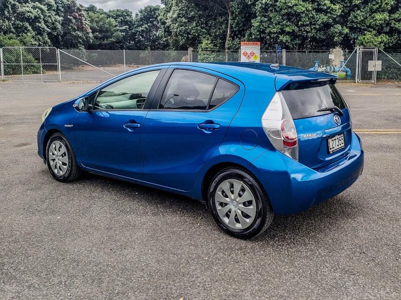 2012 Toyota Aqua Hybrid