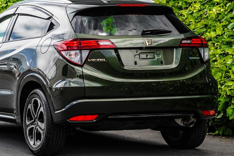 2014 Honda Vezel Z Hybrid / HR-V