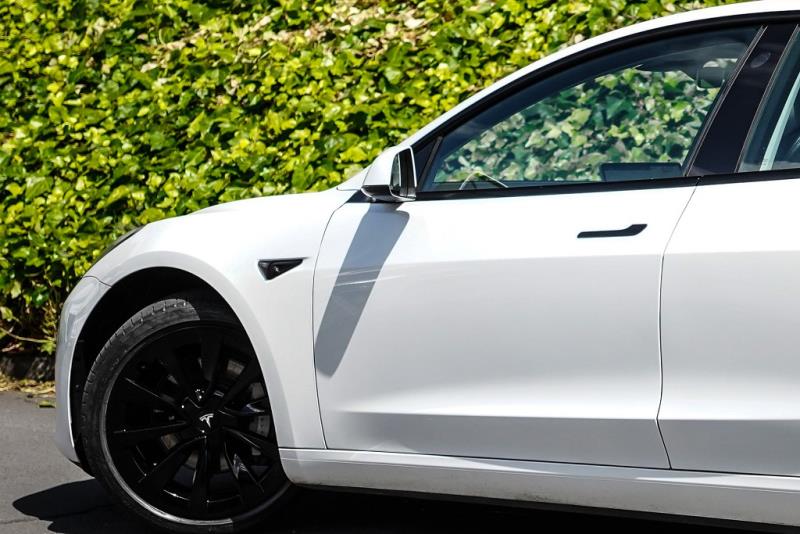 2021 Tesla Model 3 Long Range AWD