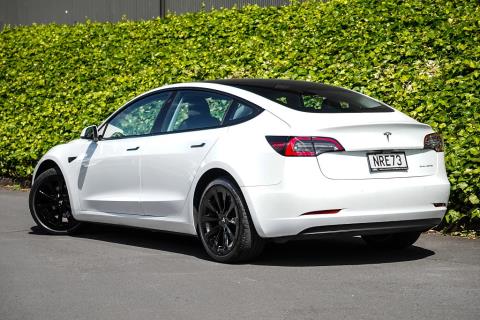 2021 Tesla Model 3 Long Range AWD - Thumbnail