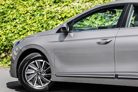 2022 Hyundai Ioniq EV Elite 100kW - Thumbnail