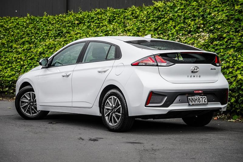2021 Hyundai IONIQ 100kW EV