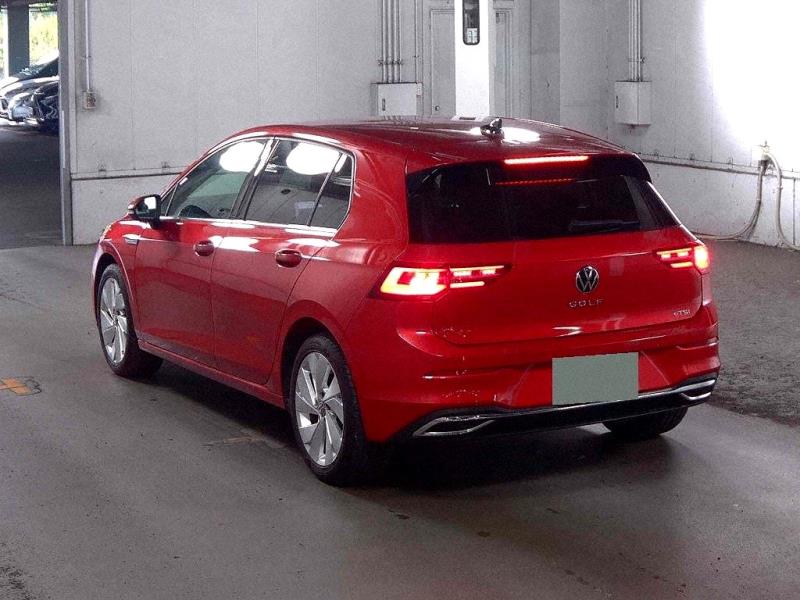 2021 Volkswagen Golf e-TSI Hybrid