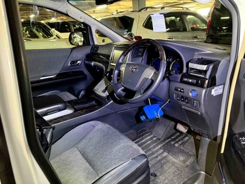2014 Toyota Vellfire Hybrid / Alphard - Thumbnail