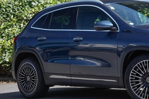 2021 Mercedes Benz EQA 250 AMG Line - Thumbnail