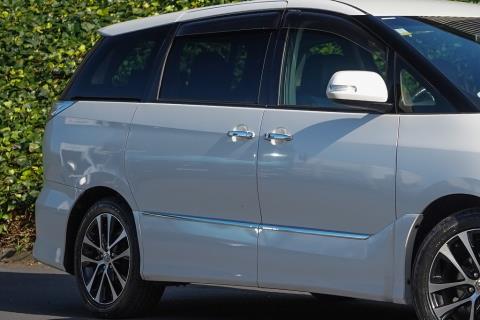 2015 Toyota Estima Aeras - Thumbnail