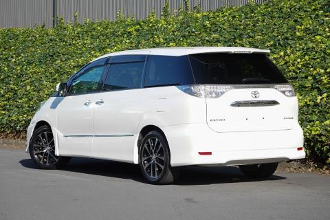 2015 Toyota Estima Aeras - Thumbnail