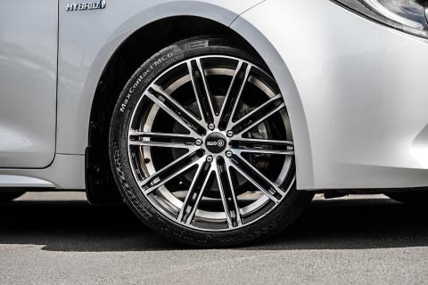 2019 Toyota Corolla ZR Hybrid - Thumbnail