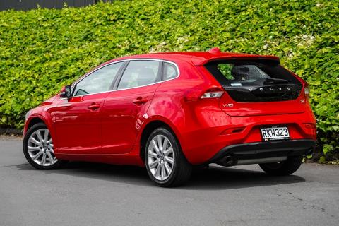2015 Volvo V40 T4 - Thumbnail