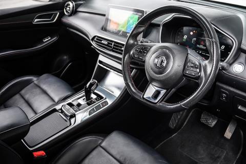 2022 MG HS PHEV - Thumbnail