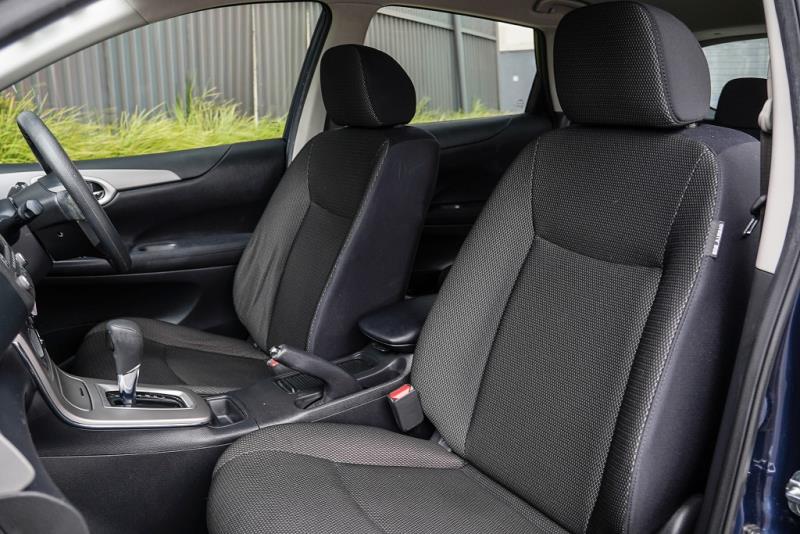 2016 Nissan Pulsar ST Hatchback