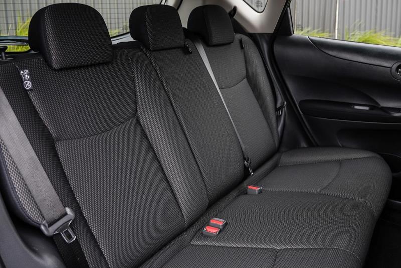 2016 Nissan Pulsar ST Hatchback