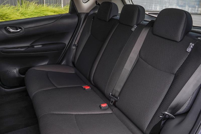 2016 Nissan Pulsar ST Hatchback