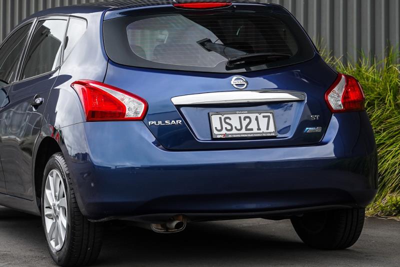 2016 Nissan Pulsar ST Hatchback