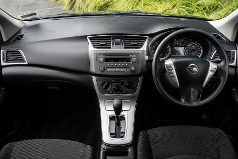 2016 Nissan Pulsar ST Hatchback - Thumbnail