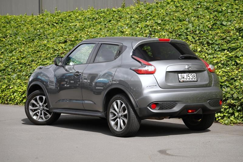 2016 Nissan Juke ST 1.6P
