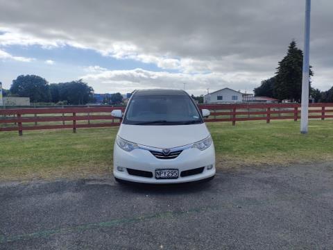 2006 Toyota Estima - Thumbnail