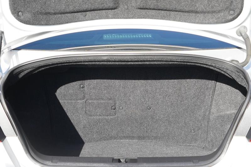 2015 Nissan Fuga Hybrid / Skyline