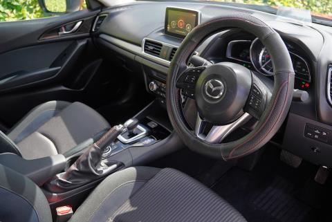 2015 Mazda Axela Hybrid / 3 Hybrid - Thumbnail