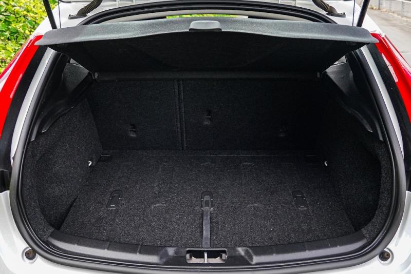 2015 Volvo V40 T4 Hatchback