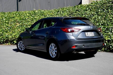 2016 Mazda 3 GLX / Axela Sport - Thumbnail