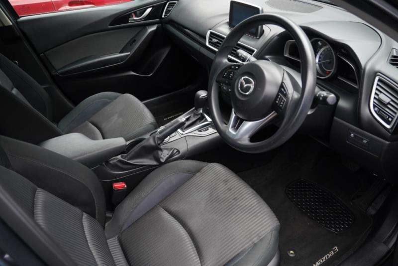 2016 Mazda 3 GLX / Axela Sport