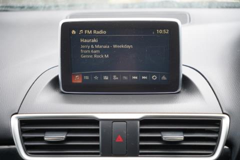 2016 Mazda 3 GLX / Axela Sport - Thumbnail