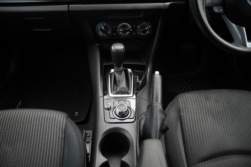 2016 Mazda 3 GLX / Axela Sport