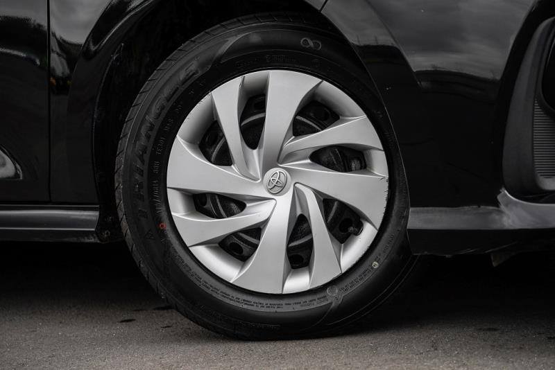 2021 Toyota Yaris Hybrid / Vitz