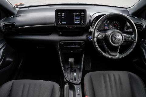 2021 Toyota Yaris Hybrid - Thumbnail