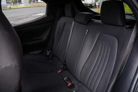 2021 Toyota Yaris Hybrid - Thumbnail