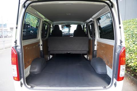 2020 Toyota Hiace / Regius Ace - Thumbnail