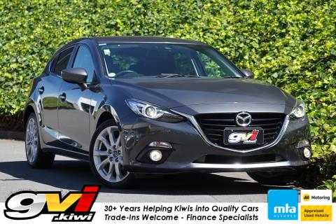2014 Mazda Axela 20S / 3 Sport