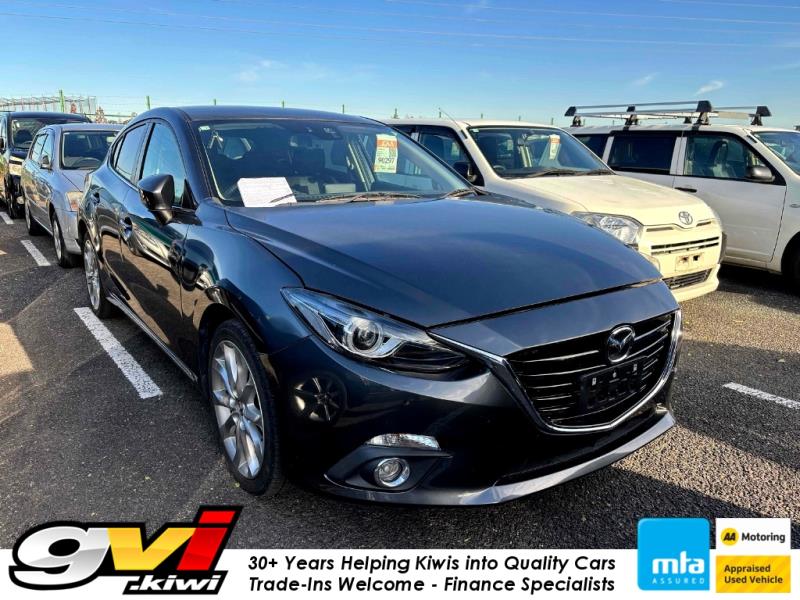 2014 Mazda Axela 20S Sport Hatch