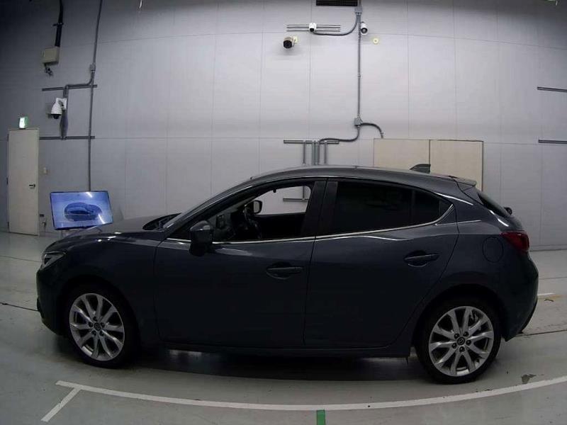 2014 Mazda Axela 20S Sport Hatch
