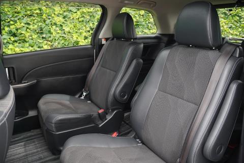 2015 Toyota Estima Aeras Premium - Thumbnail