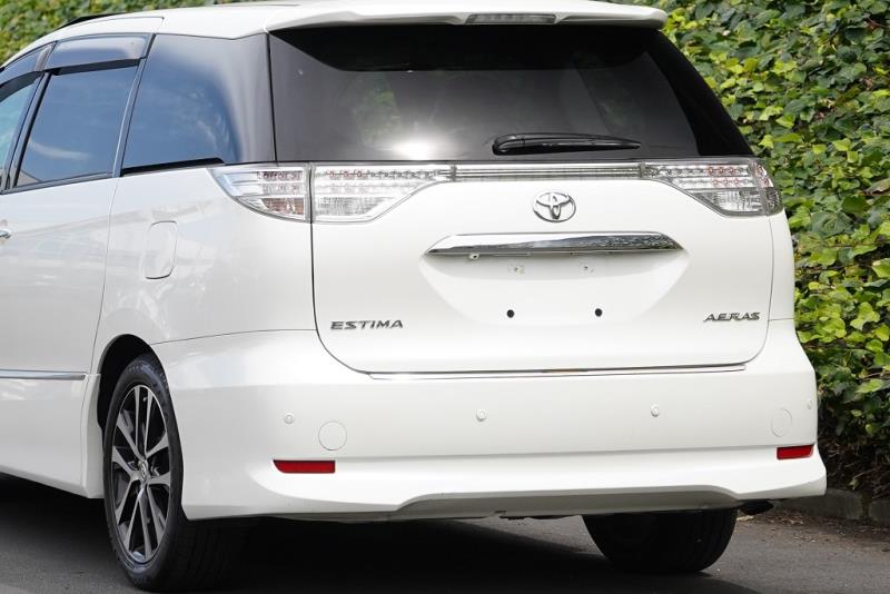 2015 Toyota Estima Aeras Premium