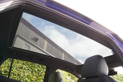 2022 Volkswagen ID.4 Pro 82kWh - Thumbnail